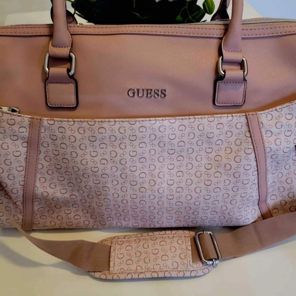 Guess travel bag
